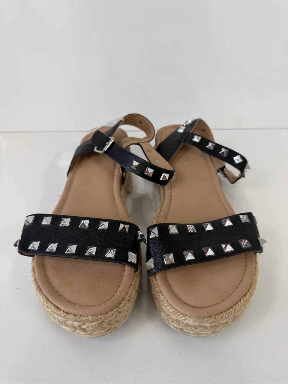 Cushionaire Melissa Women’s Black Studded Espadrille Platform Sandals. Size: 8.5